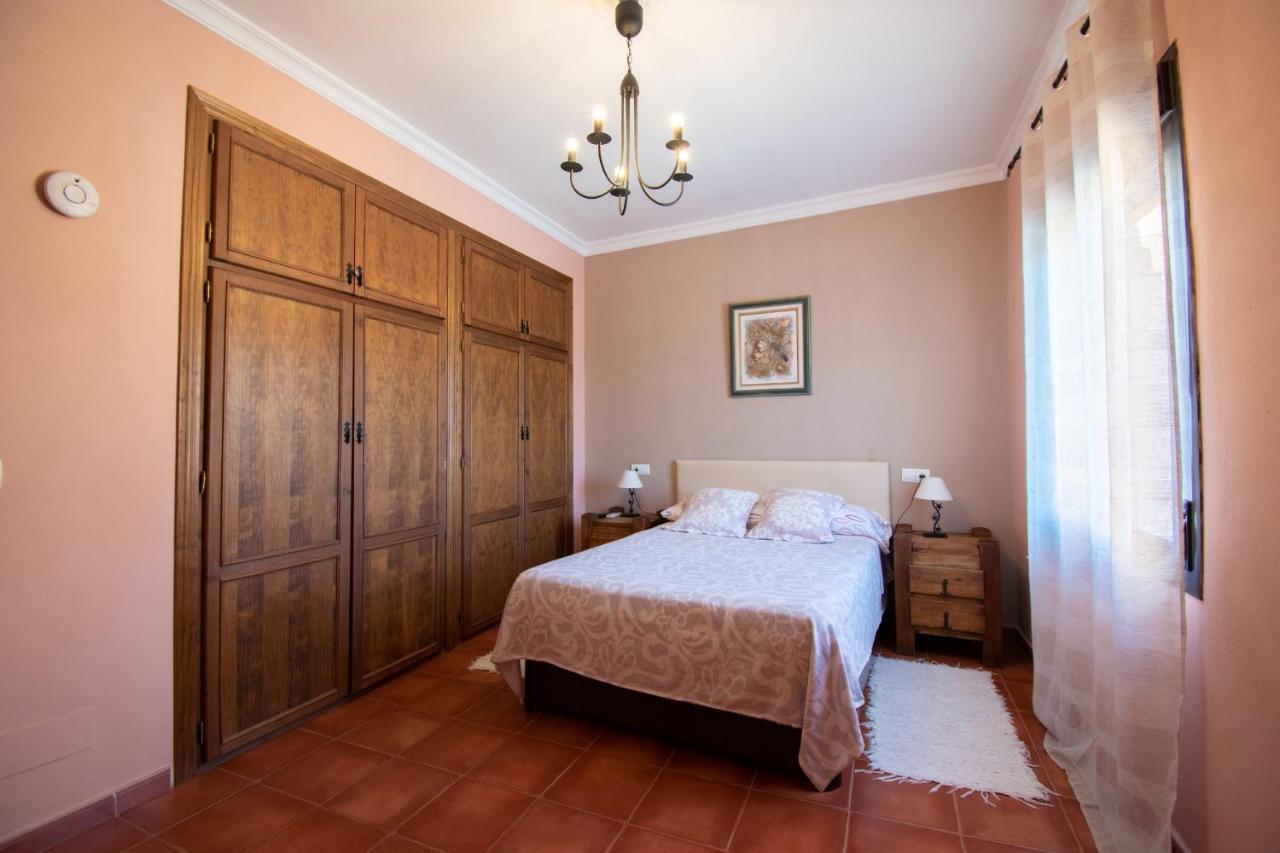 Villa Elisabeth Con Piscina Climatizada Chimenea Y Terraza Arriate Exterior foto